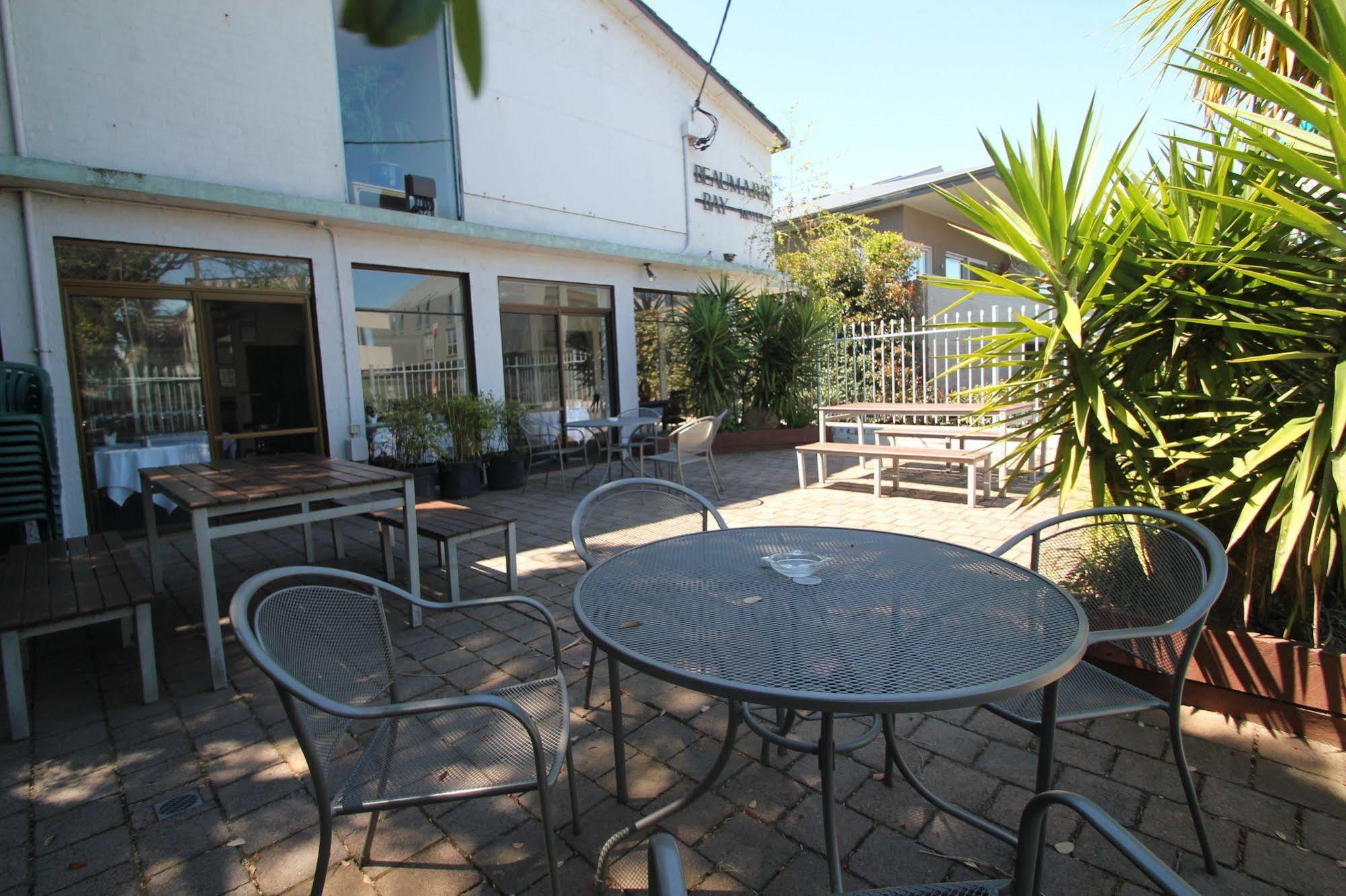 Beaumaris Bay Motel Екстер'єр фото