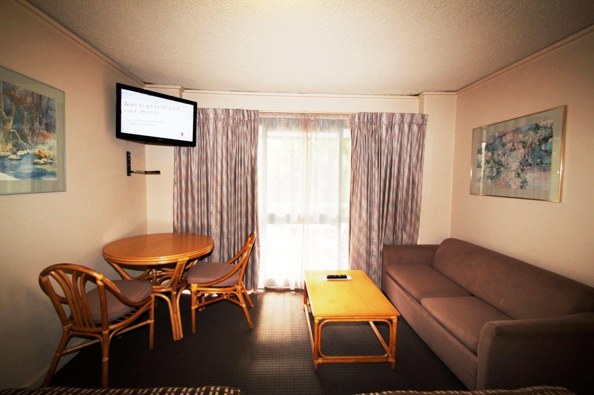 Beaumaris Bay Motel Екстер'єр фото