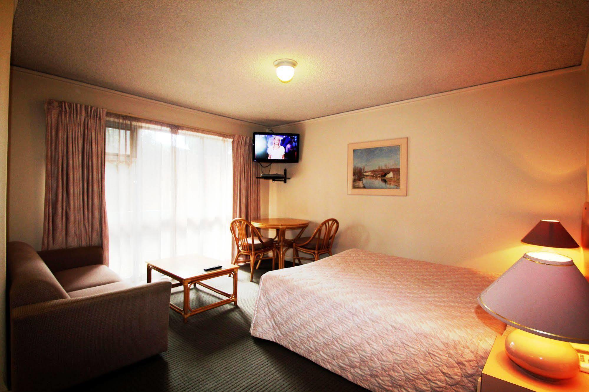 Beaumaris Bay Motel Екстер'єр фото