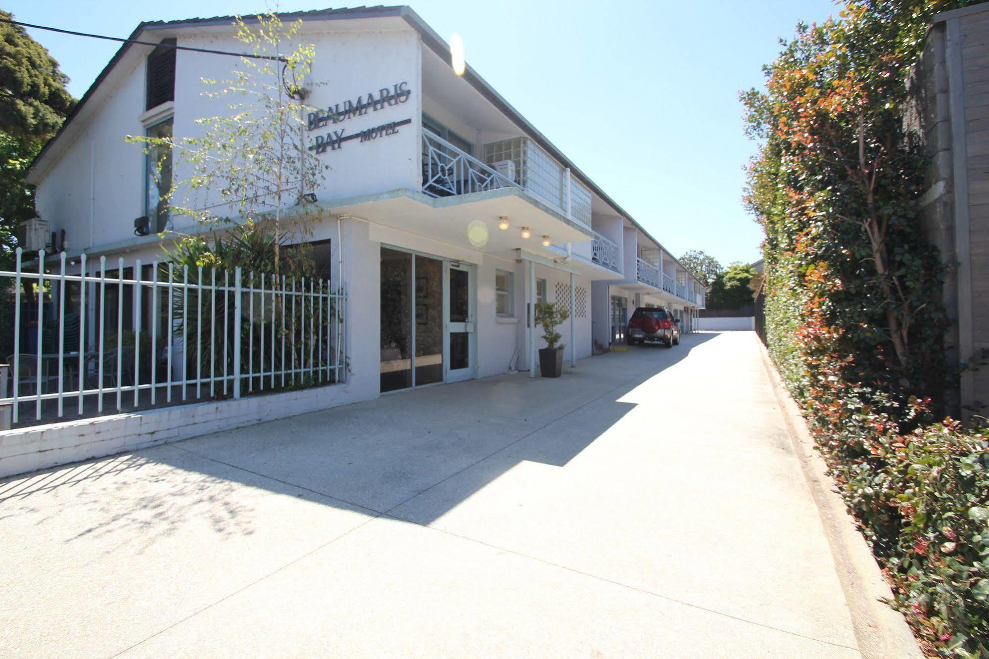 Beaumaris Bay Motel Екстер'єр фото