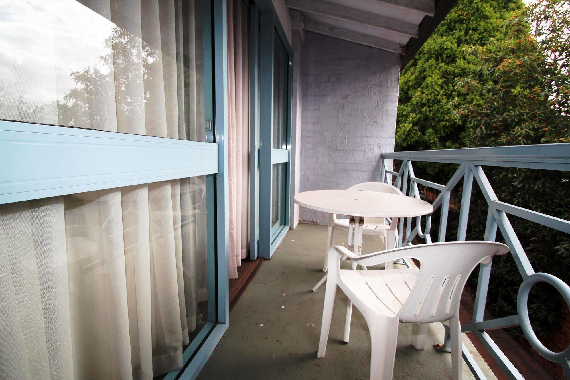 Beaumaris Bay Motel Екстер'єр фото