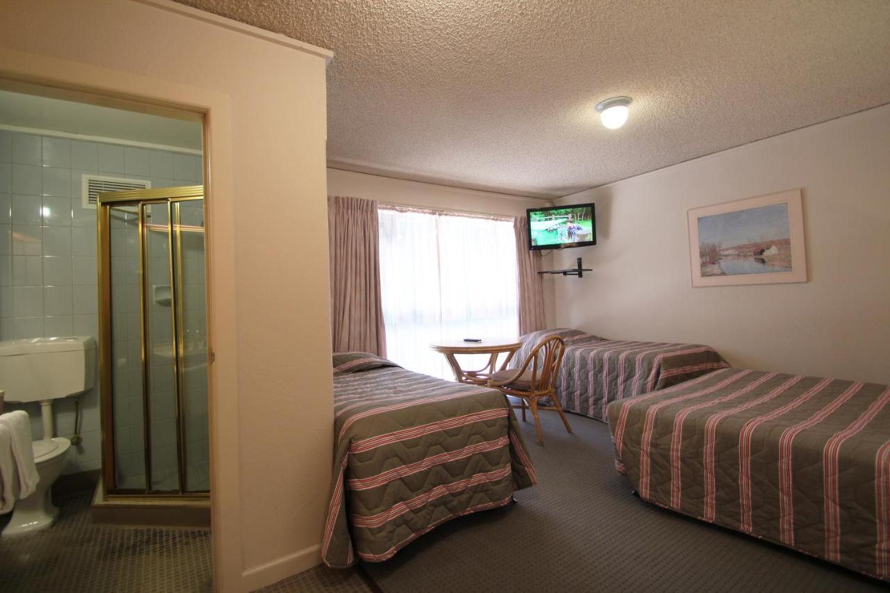 Beaumaris Bay Motel Екстер'єр фото