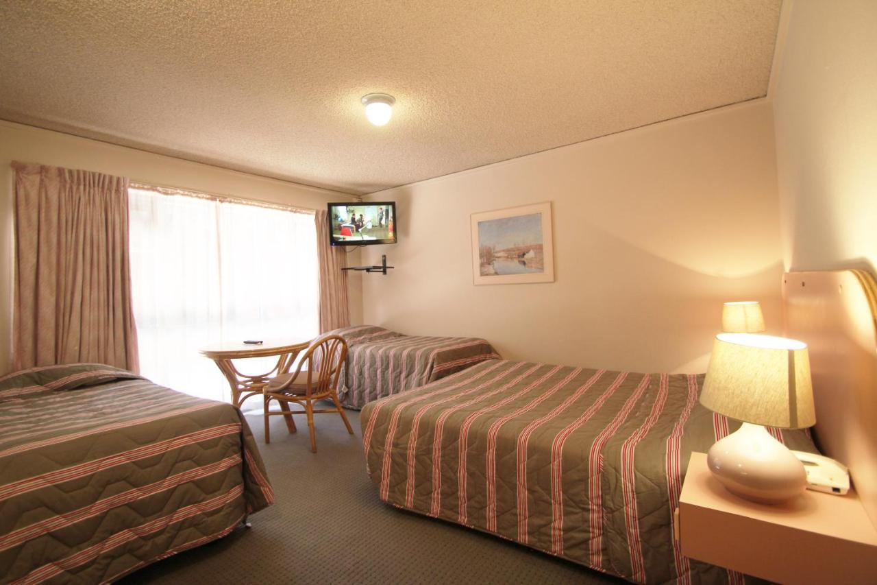 Beaumaris Bay Motel Екстер'єр фото
