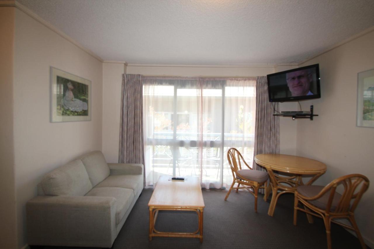 Beaumaris Bay Motel Екстер'єр фото