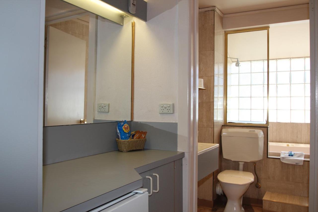 Beaumaris Bay Motel Екстер'єр фото