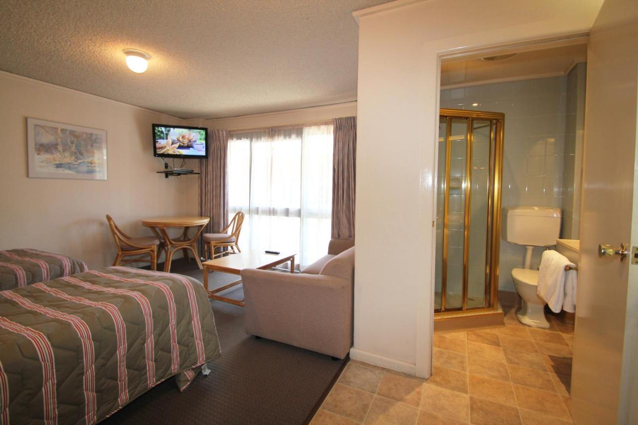 Beaumaris Bay Motel Екстер'єр фото
