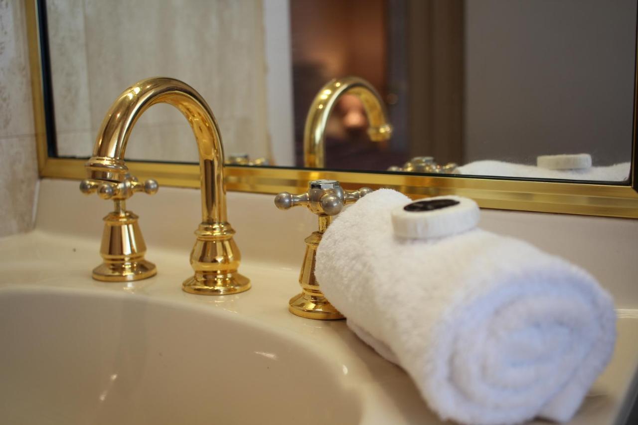Beaumaris Bay Motel Екстер'єр фото
